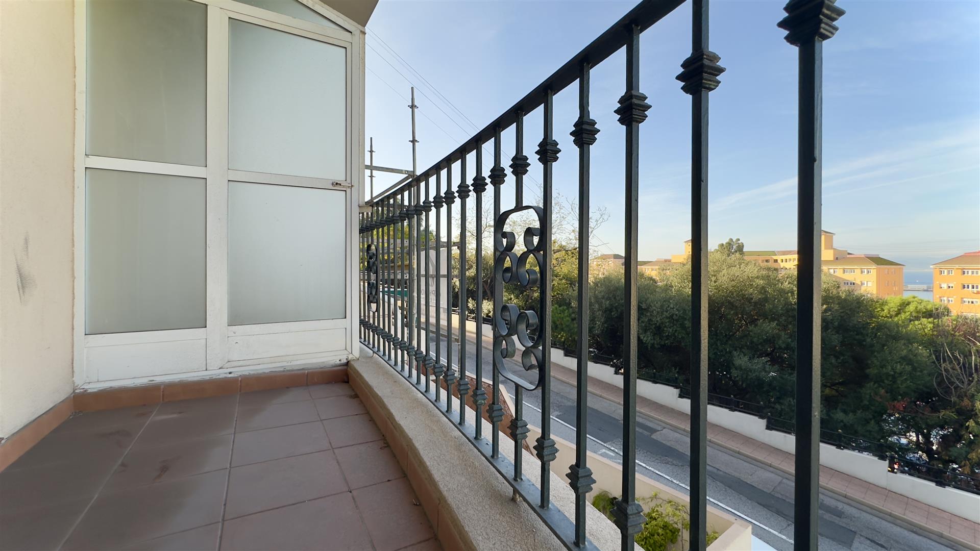 Image of Apartment - 3 Bedrooms - 2 Bathrooms for Sale in Gardiner's View-Gibraltar, Image 6